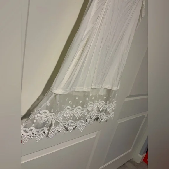 Kate Kason White & Black Lace Hem Slip Undershirt for Layering - Picture 3 of 11